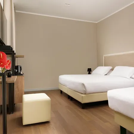 Essence Szálloda 3*